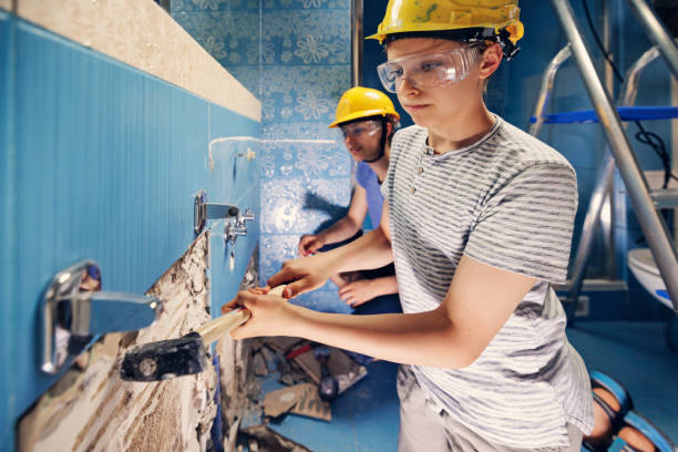 Best Black Mold Removal  in Floresville, TX
